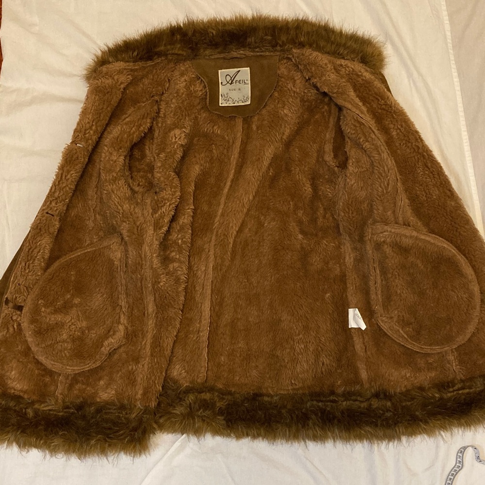 Brown Faux Fur Trimmed Coat - Picture 4 of 9